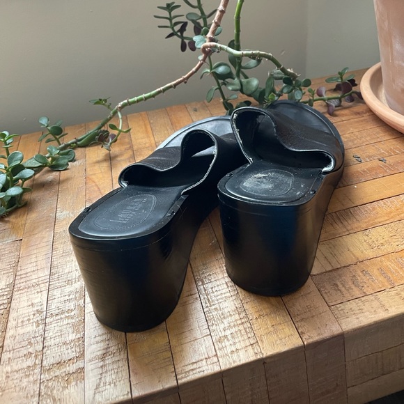 Chunky black Ralph Lauren wedge slides - Picture 3 of 3